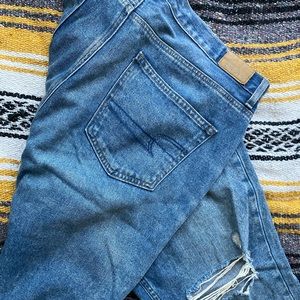 American Eagle bf jeans